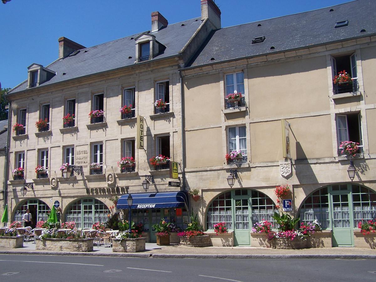 Hostellerie Saint Martin- Logis Hotel Et Restaurant Creully sur Seulles Exterior foto